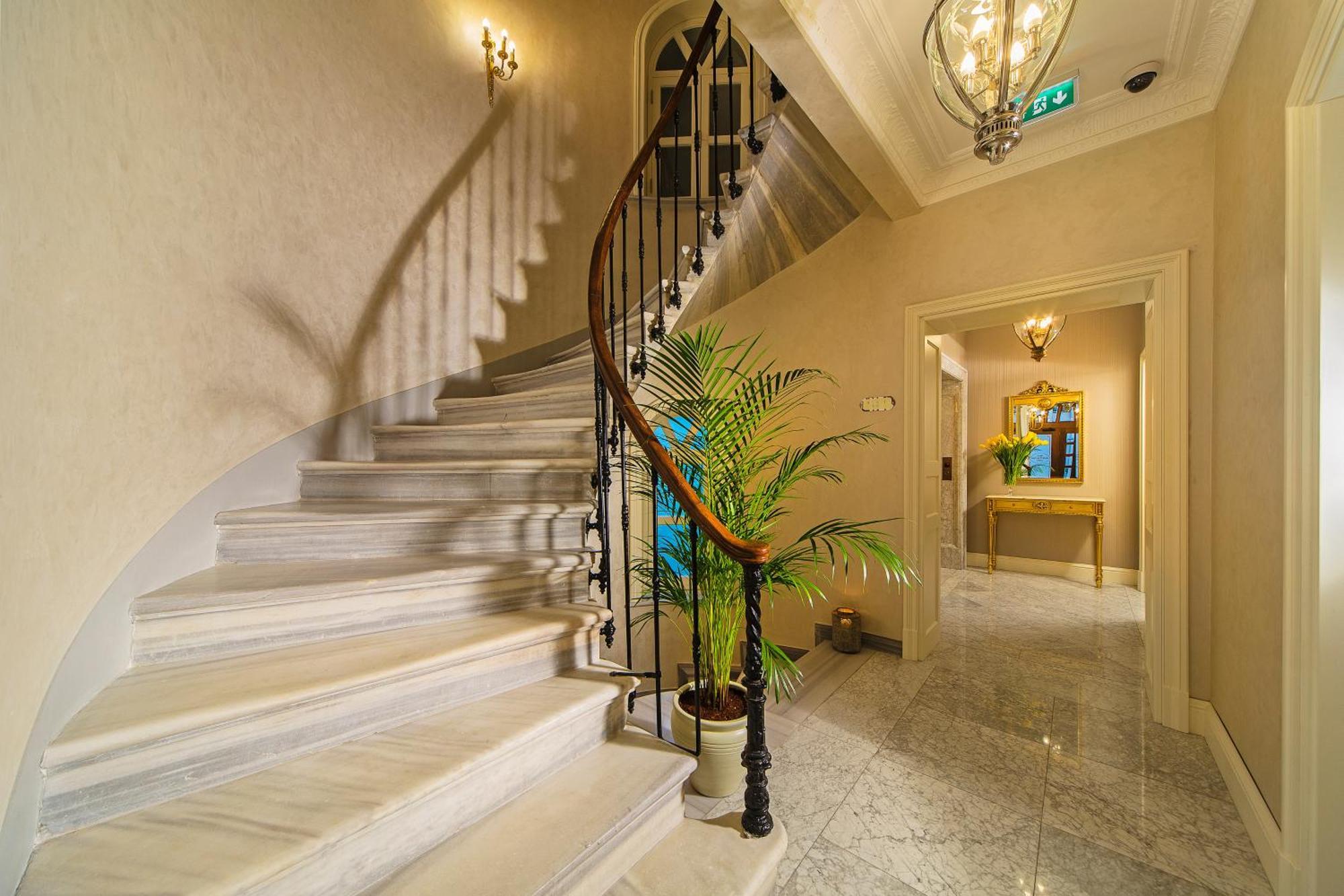 Meroddi Bagdatliyan - 1892 Heritage Rooms By Galata Tower — Photos 2